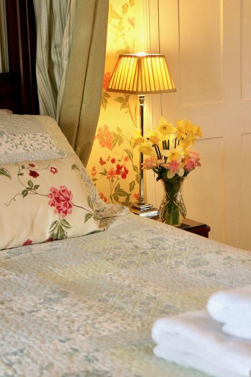 The Old Vicarage Bed and Breakfast Leyburn Esterno foto